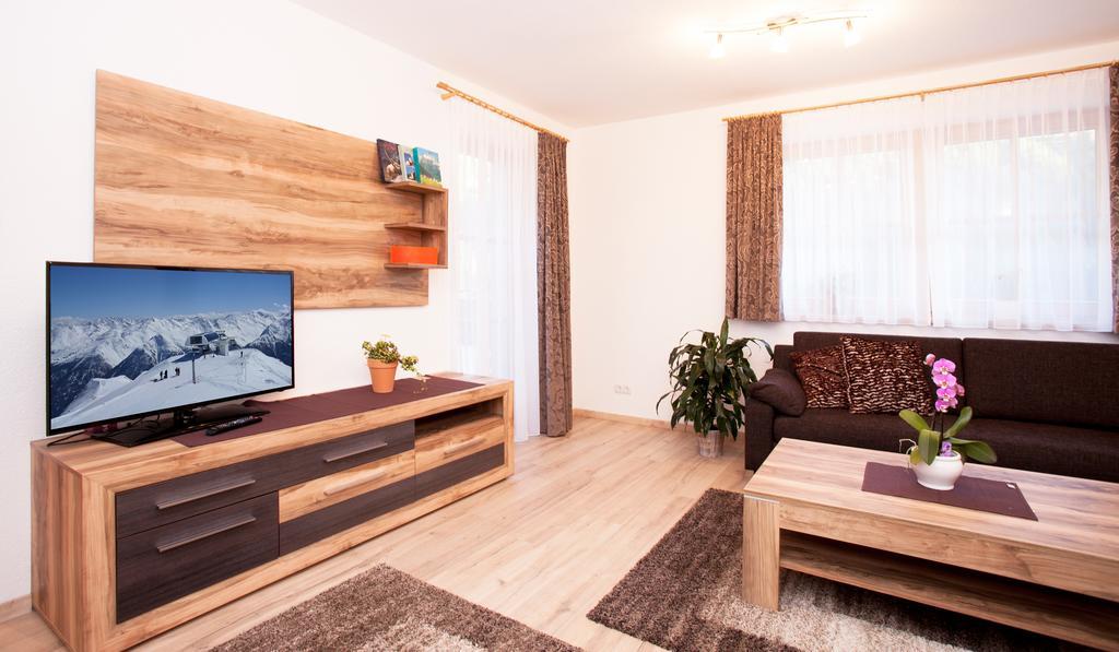 Alp Chalet Appartement Kappl  Zimmer foto